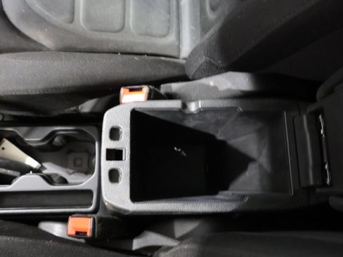Used 2019 Jeep Renegade Latitude w/ Cold Weather Group AWD/4WD image 30