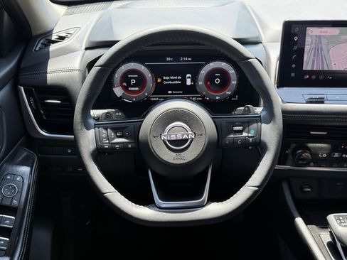Used 2024 Nissan Rogue SL w/ SL Premium Package FWD image 15