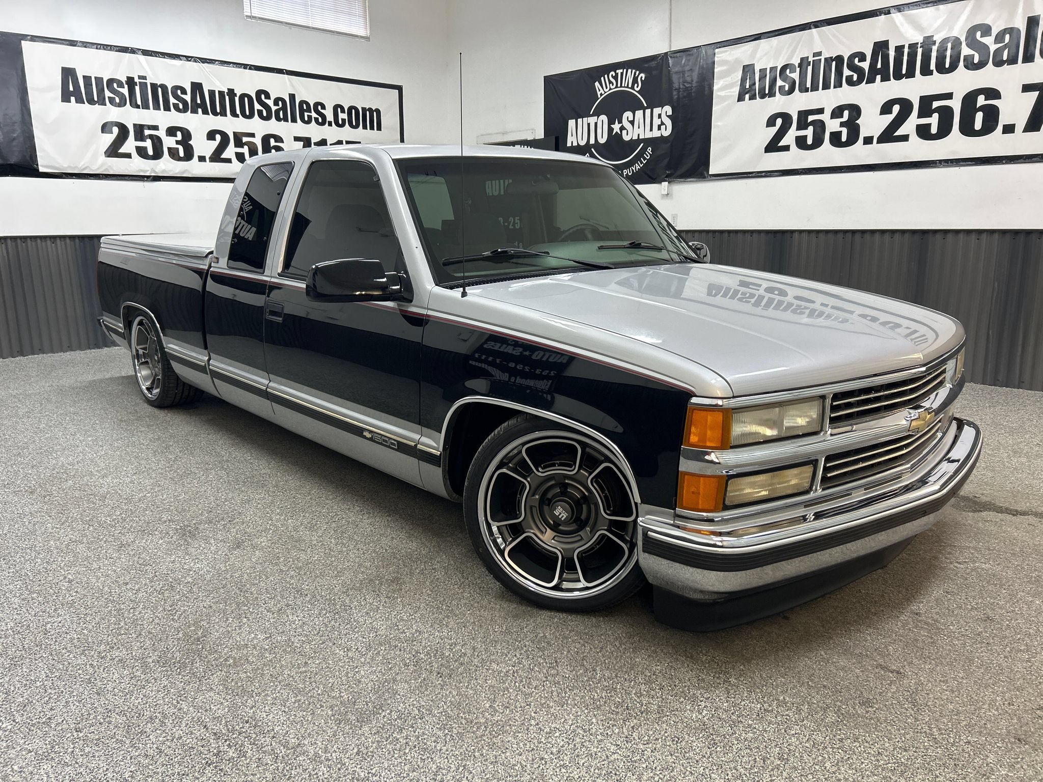 Used 1995 Chevrolet Silverado 1500 2WD Extended Cab image 1