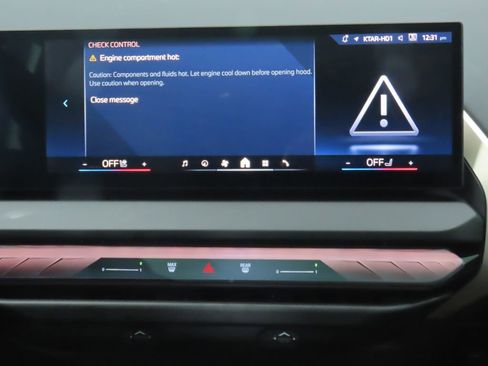 Certified 2025 BMW X3 xDrive30i w/ Premium Package image 14