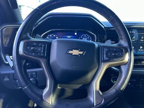 Used 2023 Chevrolet Silverado 1500 High Country w/ Technology Package image 16