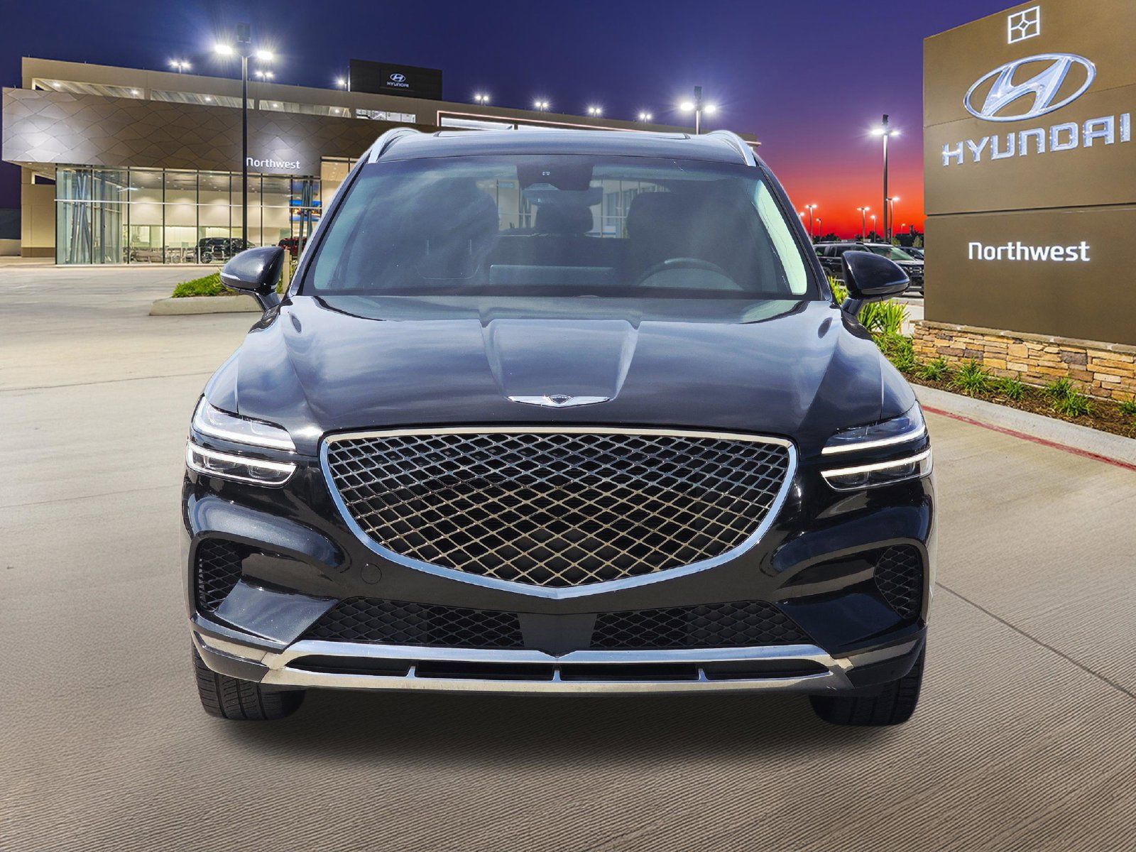 Used 2022 Genesis GV70 2.5T w/ Select Package AWD/4WD image 5