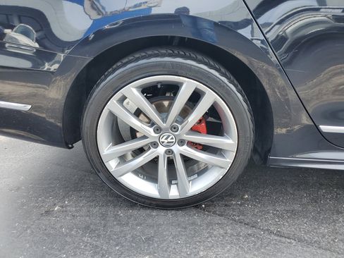 Used 2017 Volkswagen Passat 1.8T R-Line image 35