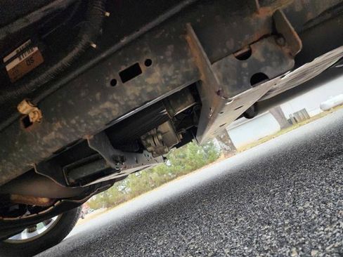 Used 2017 Lincoln Navigator Select image 9