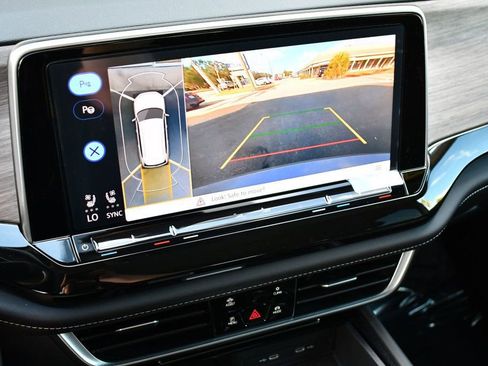 Used 2025 Volkswagen Atlas SEL Premium R-Line image 55