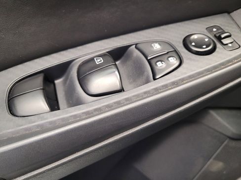 Used 2024 Nissan Sentra SV image 27