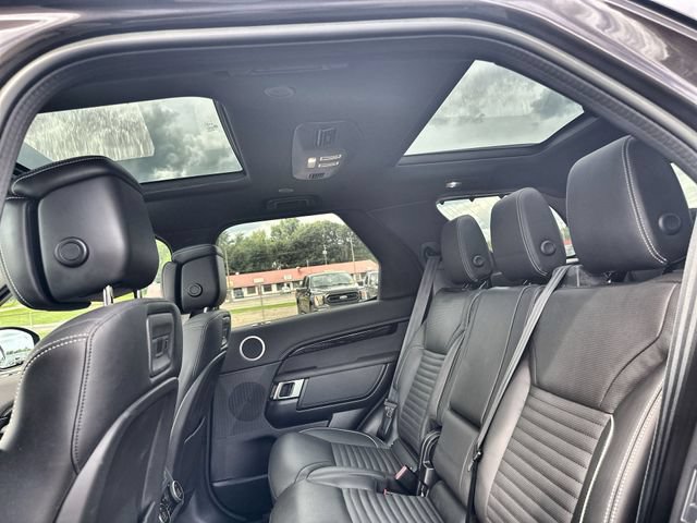 Used 2023 Land Rover Discovery HSE R-Dynamic AWD/4WD image 18
