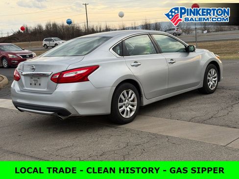 Used 2016 Nissan Altima 2.5 S w/ Power Driver Seat Package image 3