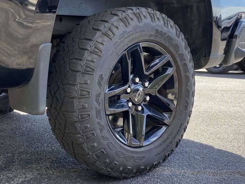 Used 2019 Chevrolet Silverado 1500 LT Trail Boss image 11