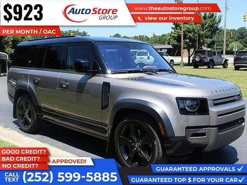 Used 2023 Land Rover Defender 130 X-Dynamic SE AWD/4WD image 4