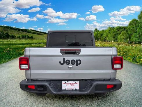 Certified 2020 Jeep Gladiator Sport w/ Quick Order Package 24S AWD/4WD image 5