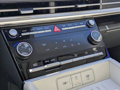 New 2026 Hyundai Santa Fe SE image 15