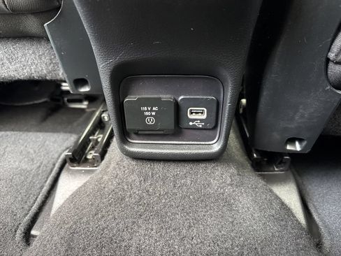 Used 2019 Jeep Compass Limited FWD image 21