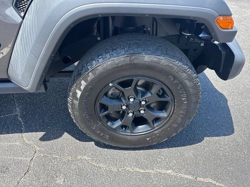 Used 2021 Jeep Wrangler Sport AWD/4WD image 13