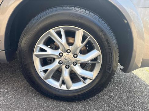 Used 2014 INFINITI QX80 4WD w/ Theater Package image 33