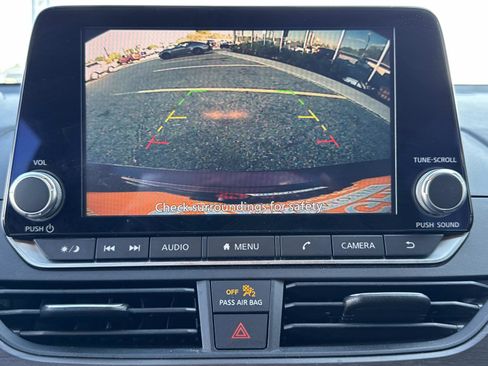 Used 2024 Nissan Altima 2.5 SV image 24