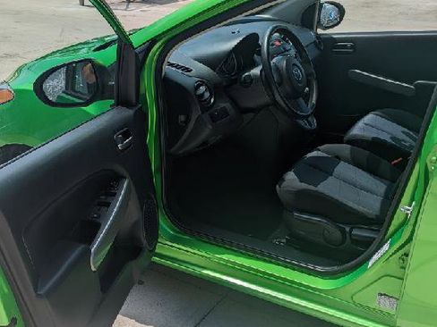 Used 2011 MAZDA MAZDA2 Sport image 6