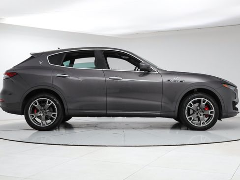 Certified 2023 Maserati Levante GT AWD/4WD image 6