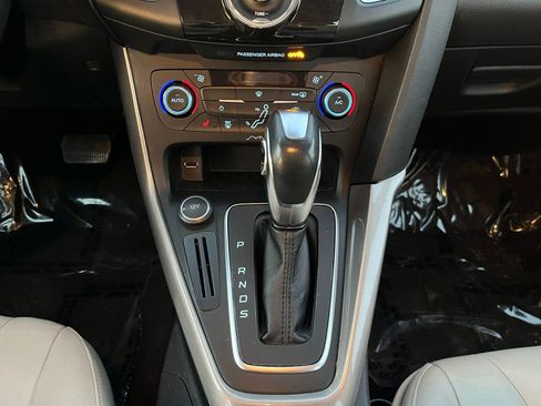 Used 2015 Ford Focus Titanium image 13
