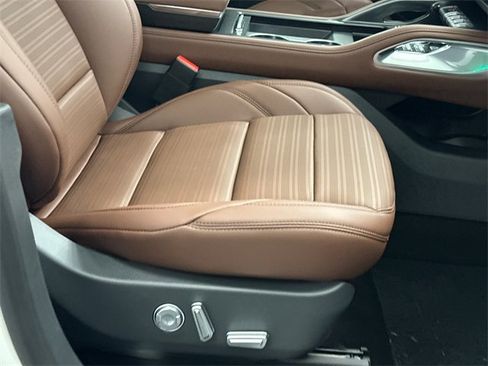 New 2026 Lincoln Nautilus Reserve w/ Jet Appearance Package image 12