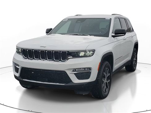 New 2025 Jeep Grand Cherokee Limited w/ Trailer Tow Package image 2