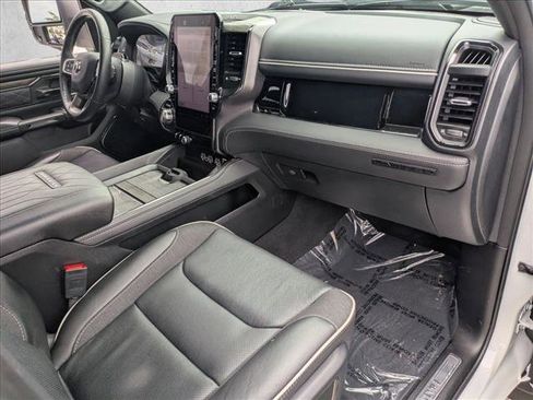 Used 2025 RAM 1500 Limited AWD/4WD image 21