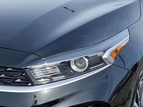 Certified 2023 Kia Forte LXS w/ LXS Technology Package image 9