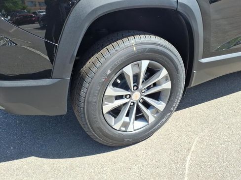 New 2026 Chevrolet Equinox LT FWD image 24