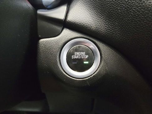 Used 2019 Chevrolet Equinox LT image 27