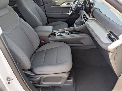 New 2026 Ford Explorer Active AWD/4WD image 22