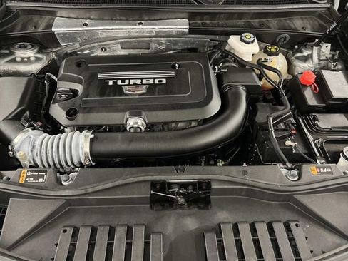 Used 2024 Cadillac XT4 Premium Luxury image 26