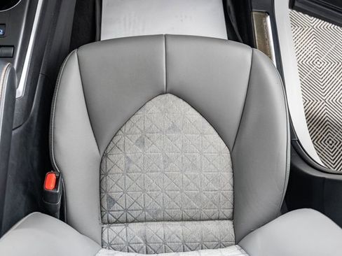 Certified 2022 Toyota Highlander Bronze Edition image 36