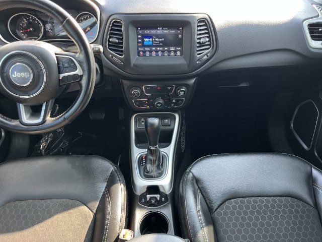 Used 2020 Jeep Compass Latitude FWD image 16