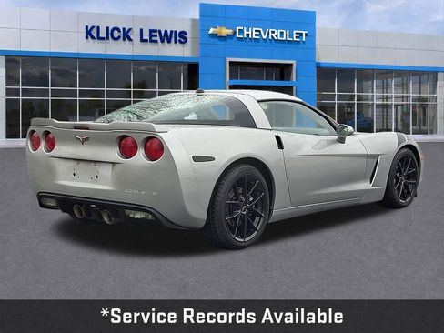 Used 2005 Chevrolet Corvette Coupe w/ Preferred Equipment Group image 8