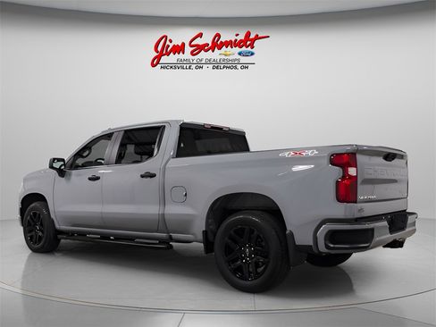 Used 2024 Chevrolet Silverado 1500 Custom image 4