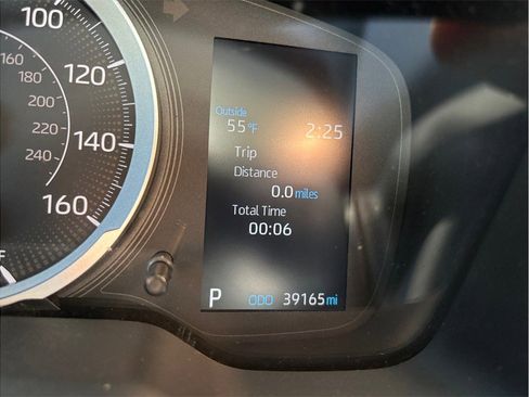 Used 2022 Toyota Corolla LE image 18