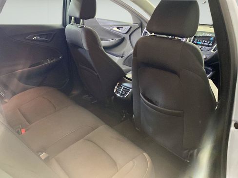 Used 2018 Chevrolet Malibu LT FWD image 21