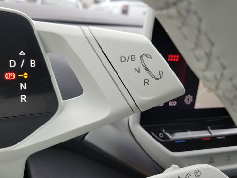 Used 2021 Volkswagen ID.4 1st Edition image 22