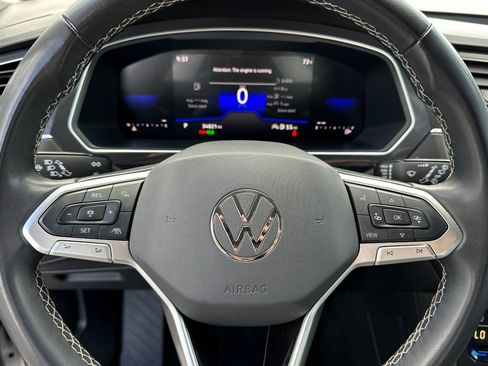 Used 2024 Volkswagen Tiguan SE image 24