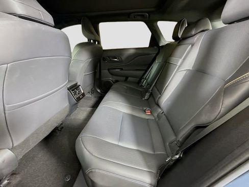 Certified 2025 Toyota Crown Signia AWD/4WD image 24