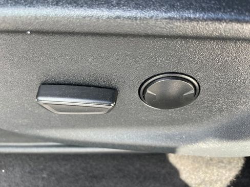 Used 2023 Ford F150 XLT w/ Trailer Tow Package image 18