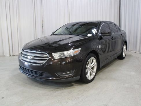 Used 2013 Ford Taurus SEL FWD image 32
