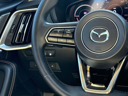 Used 2025 MAZDA CX-70 Plug-In Hybrid w/ Premium Pkg image 18