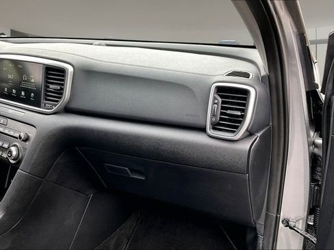 Used 2021 Kia Sportage LX w/ LX Fwd Popular Package image 24