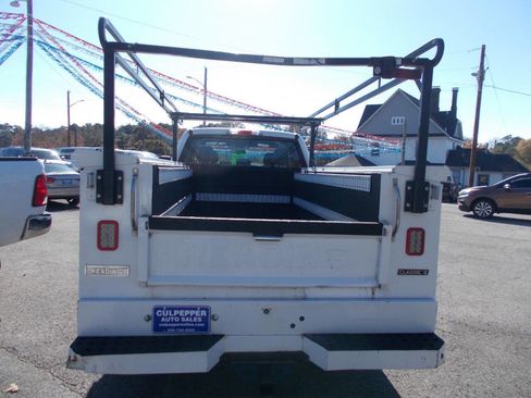 Used 2019 Ford F350 XL w/ Power Equipment Group image 4