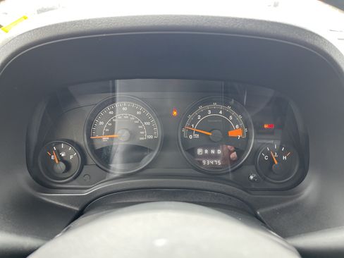 Used 2017 Jeep Patriot High Altitude AWD/4WD image 16