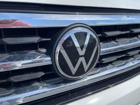 Used 2023 Volkswagen Atlas SE image 29