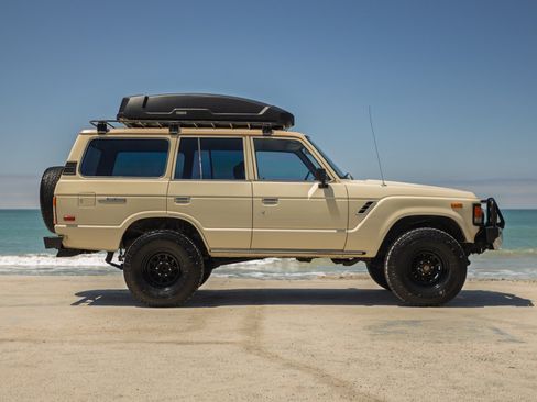 Used 1987 Toyota Land Cruiser AWD/4WD image 4