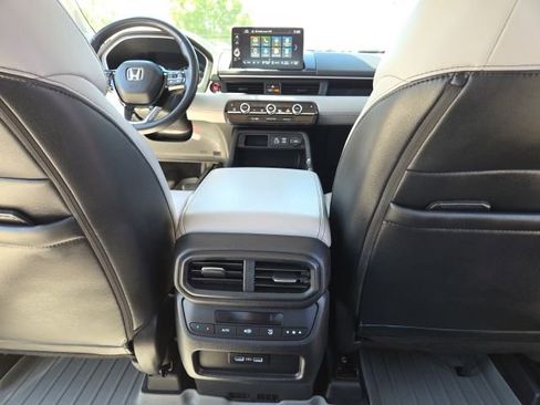 Certified 2023 Honda Pilot EX-L image 18