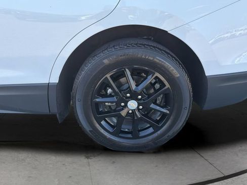 Certified 2023 Chevrolet Equinox LT FWD image 30
